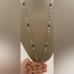 Freshwater pearls and blue gemstone bead glass holder